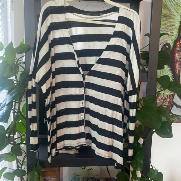 Tops - Black & Gray Stripe Long Sleeve Blouse Button Down